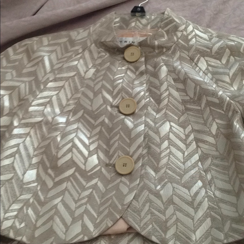 *NWOT Trina Turk crop jacket - Picture 4 of 4